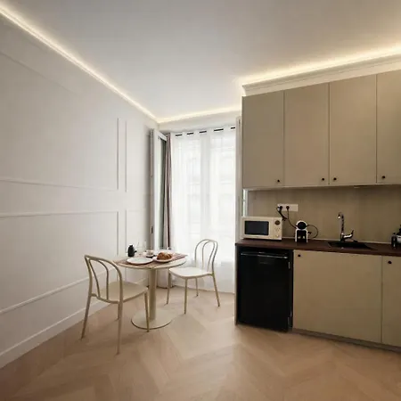 Apartment Marais Lumiere New Paris